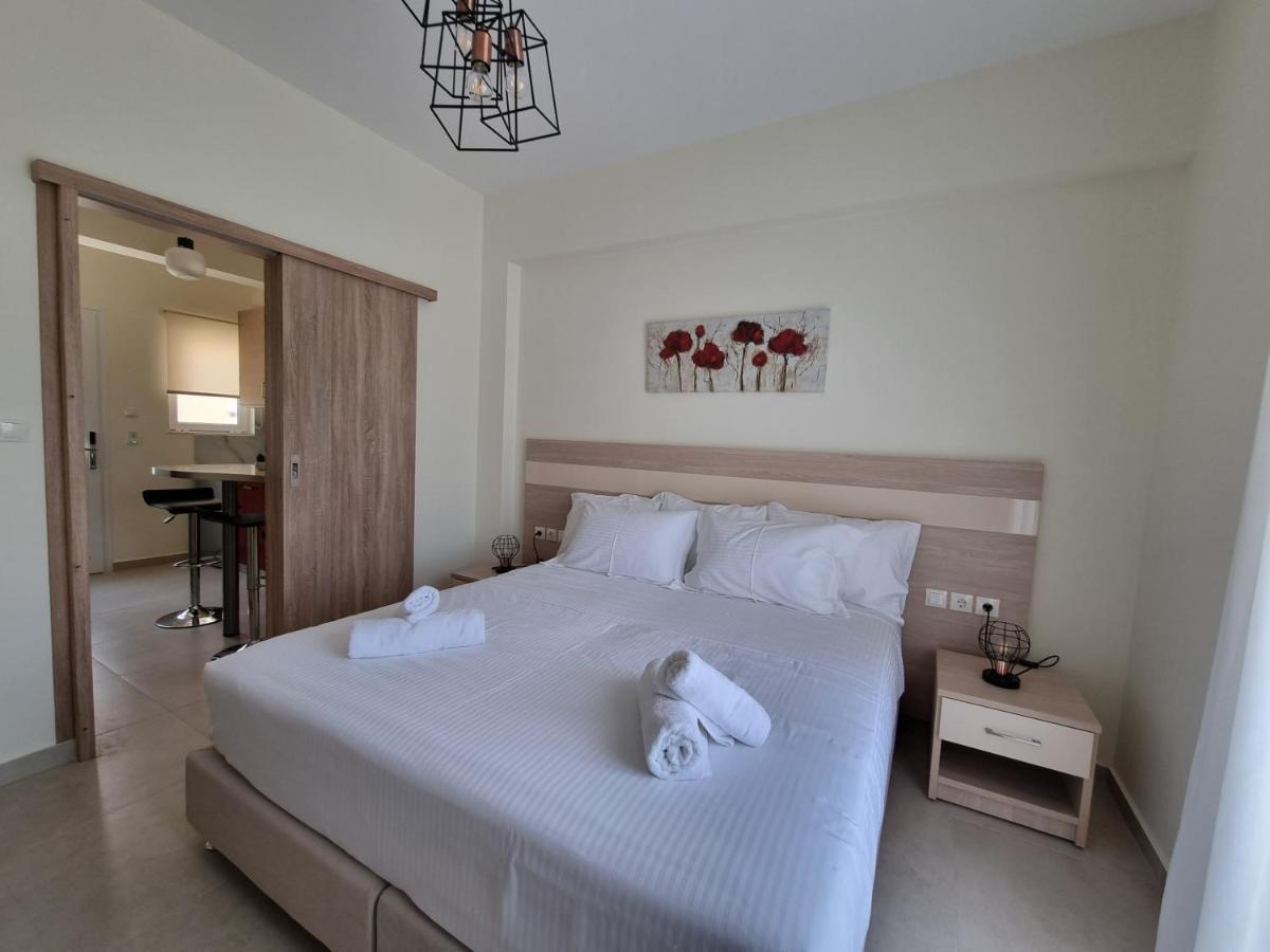Chrysanthe'S Apartments No2 Poros Town Exterior photo